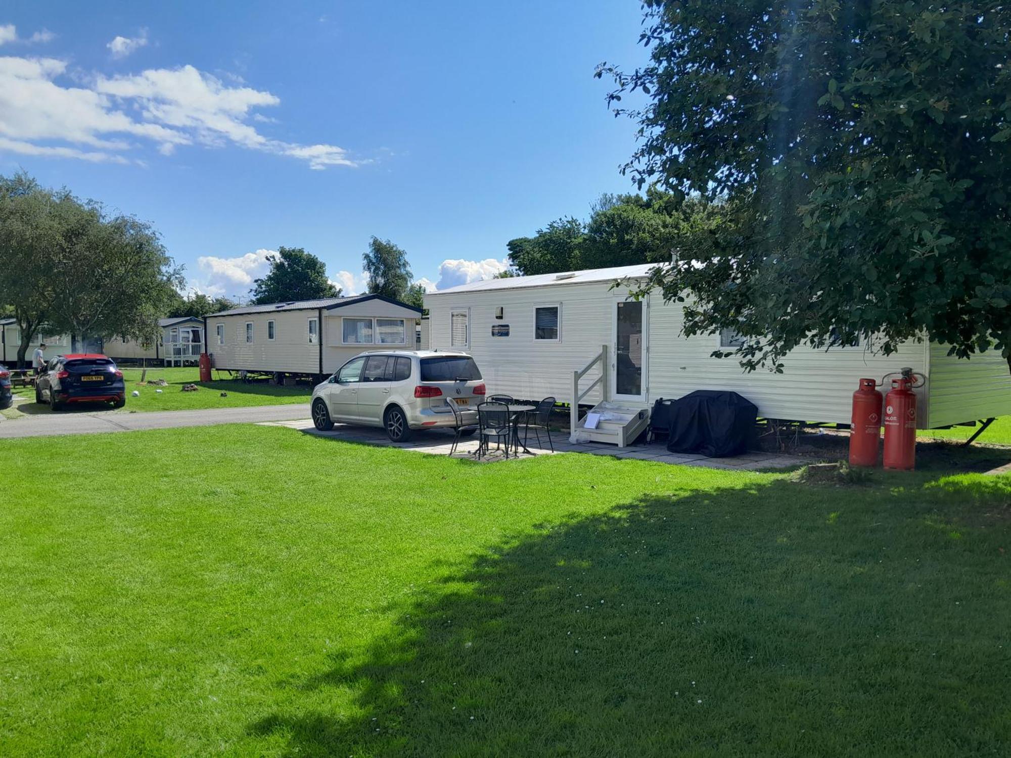 Ye Old'E Man Lake District Grange-Over-Sands Exterior photo