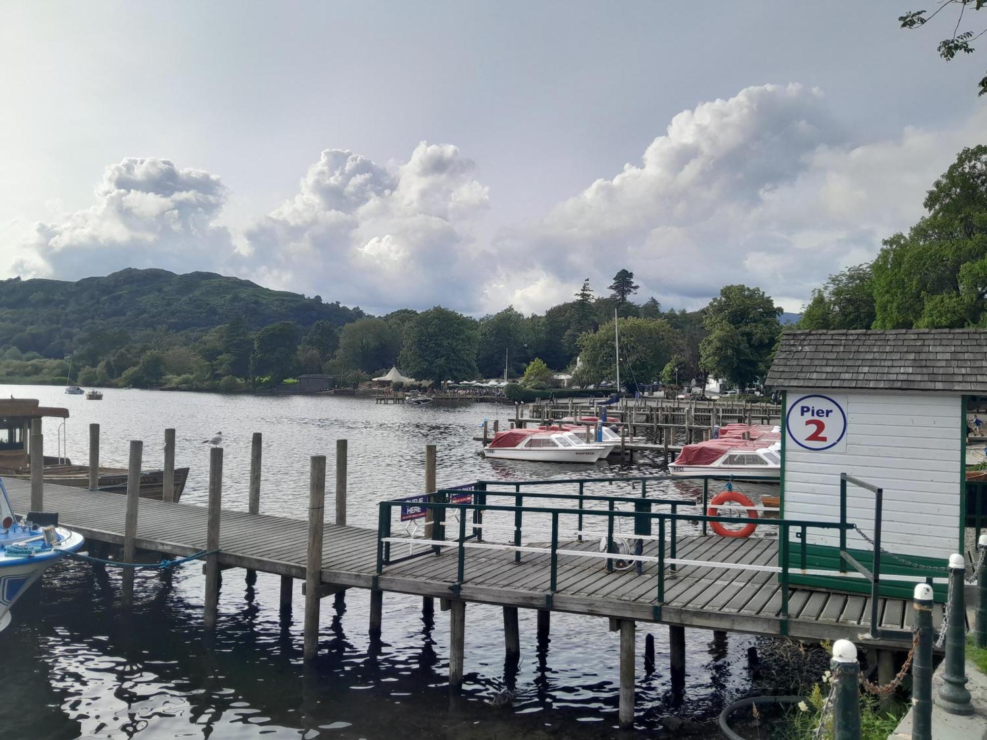 Ye Old'E Man Lake District Grange-Over-Sands Exterior photo